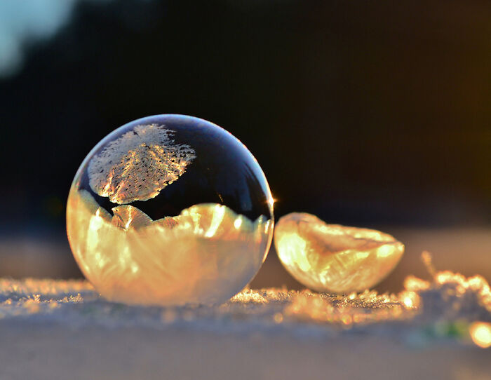 What Happens When You Blow Bubbles In Freezing Cold?