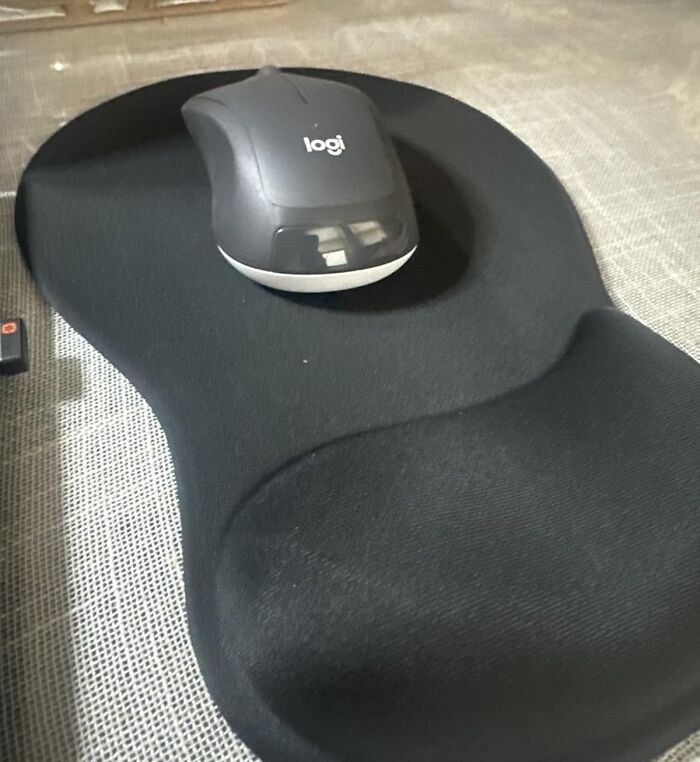 Say Goodbye to Wrist Pain with This Gel Wrist Rest Mouse Pad