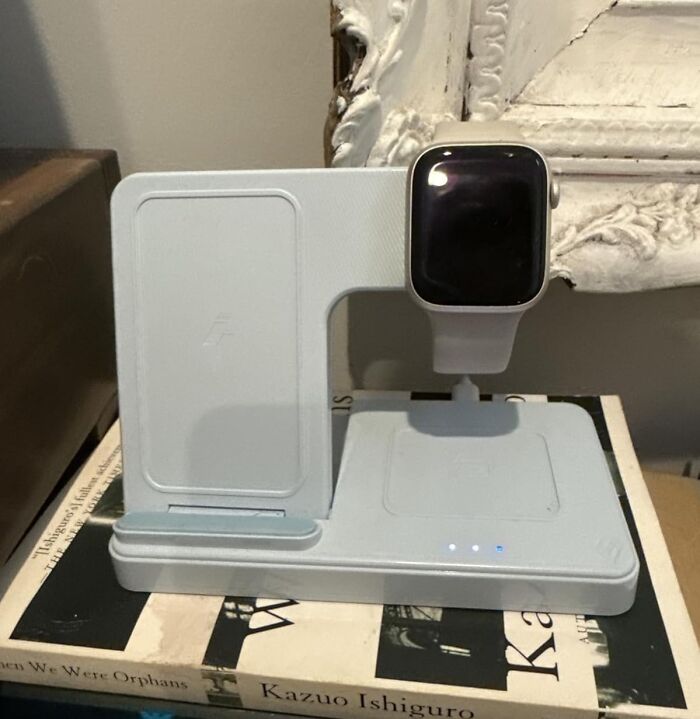 Your Nightstand’s About To Host The Ultimate 3-In-1 Charging Throuple