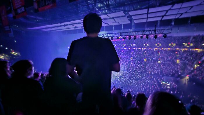 Concert Etiquette 101: Don’t Be That Guy