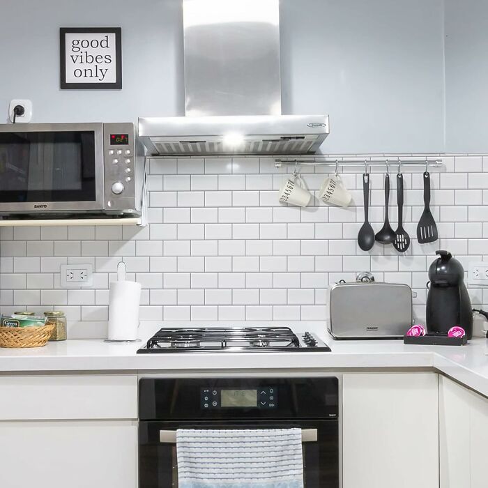 Fake Those Tiles Nice With Peel And Stick Backsplash