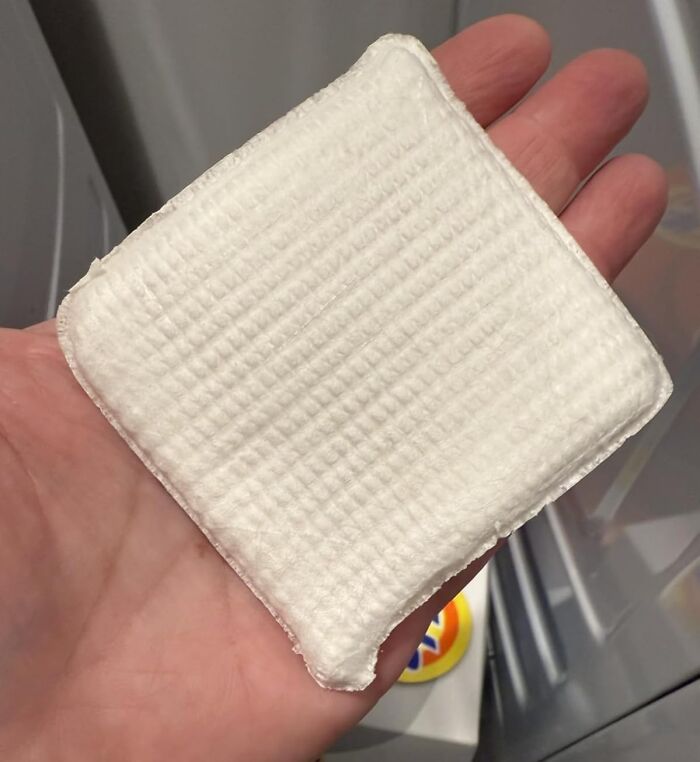 Smash the TSA Liquids Drama with These Easy Laundry Detergent Tiles