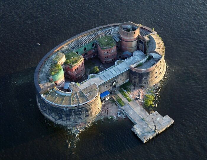 Plague Fort, Saint Petersburg: History’s Creepy Hideout