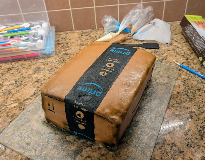 UPS Retirement Cake – Still Keeping Family Together