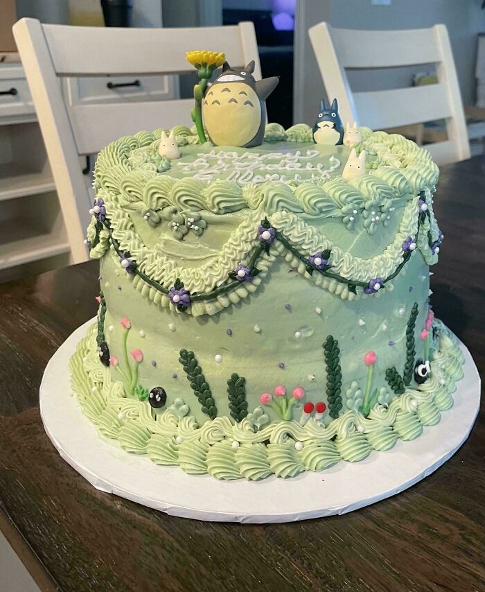Totoro Themed Cake for a Tiny Birthday