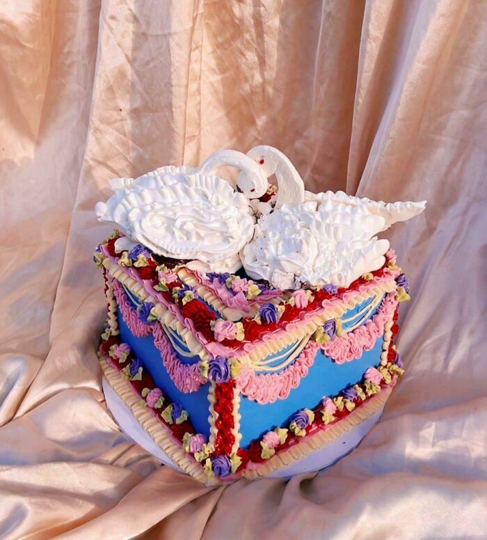 Vintage Swan Cake: My Favorite So Far
