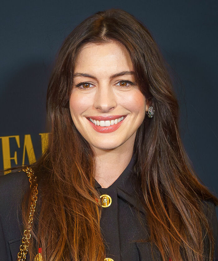 Anne Hathaway, The Princess Turned Oscar Winner, 43