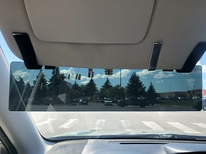 Win The War Against Winter Sun With This Polarized Car Visor Extender