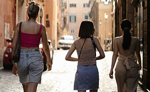 The 39 ‘Uh-Oh’ Solo Travel Spots You Didn't See Coming