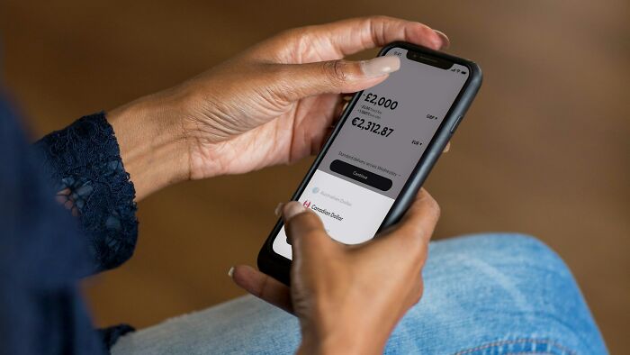 Let's Peek At Some Wild Scam Stories That'll Make You Go "No Way!"