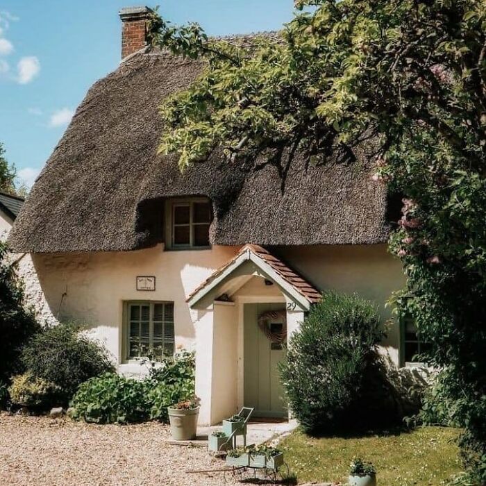 Wait Till You See These 50 Dreamy Cottages That’ll Make You Want to Ditch City Life ASAP