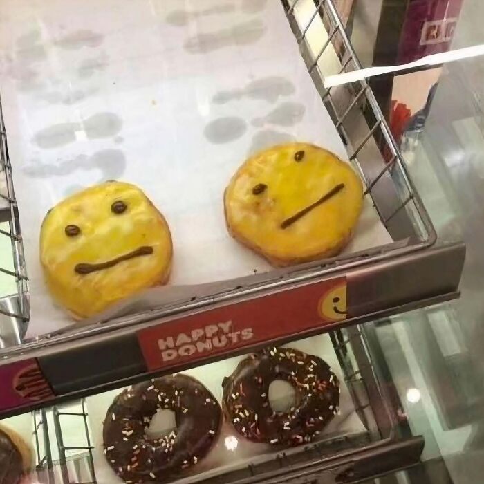 These 40 Pictures Are So Weird, They’ll Mess With Your Brain (Not for the Faint-Hearted)