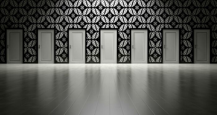 Always make the best decision instantly or never regret a choice?