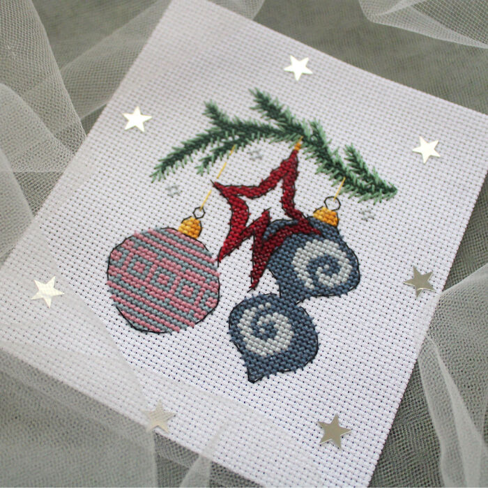 Let's Get Stitching: 20 Christmas Patterns That’ll Totally Make Your Holiday