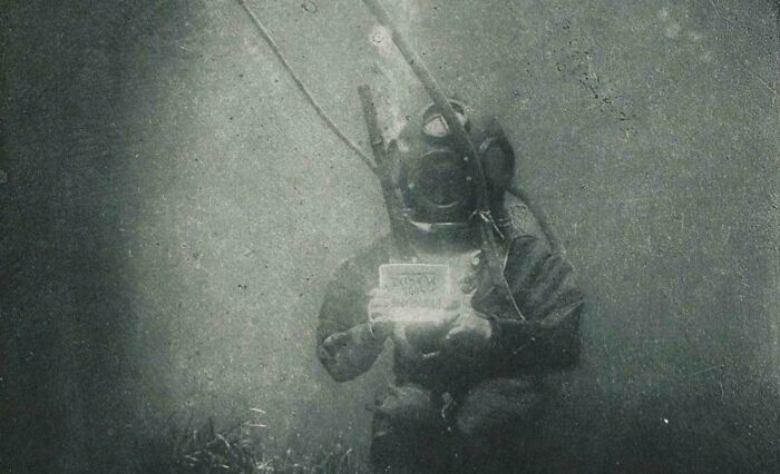 First Underwater Person Photo, 1899