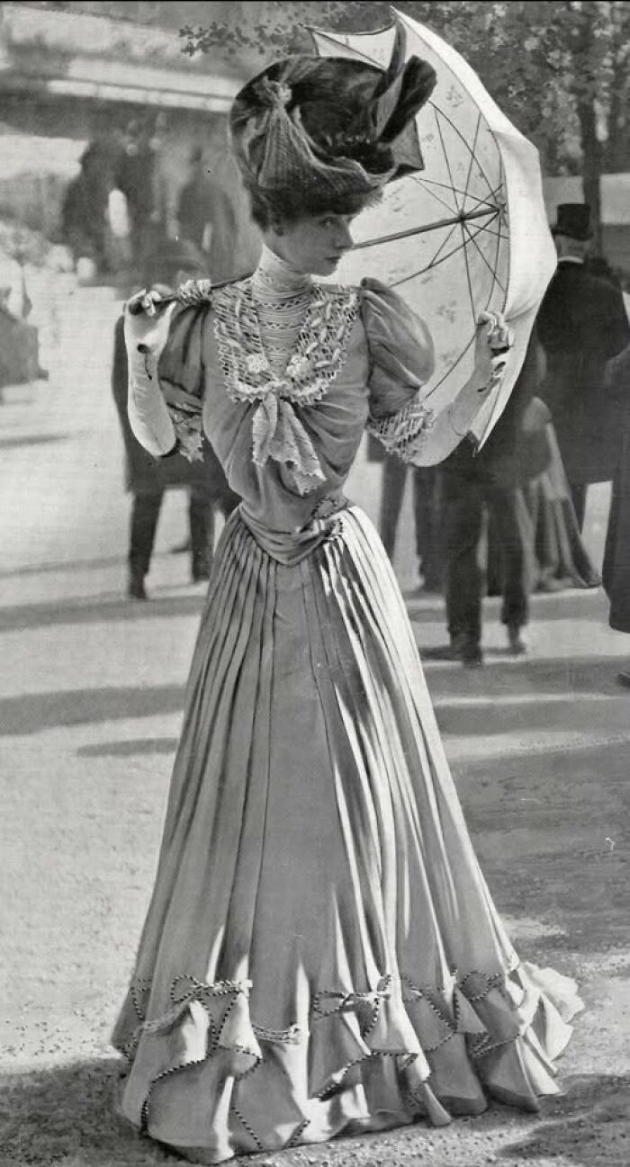 Longchamp Racecourse Elegance in Paris, 1905: Ready to Slay