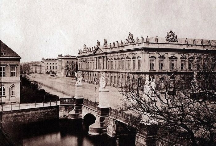Berlin, Germany, 1856: Old School Armoury Swagger