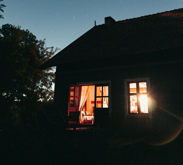 Wait, They Actually Filmed That?! 40+ WTF Moments Caught On Security Cameras