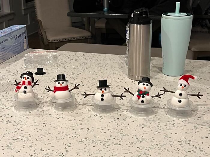 When It’s Too Cold To Build A Real Snowman, This Modeling Clay Kit Saves The Day