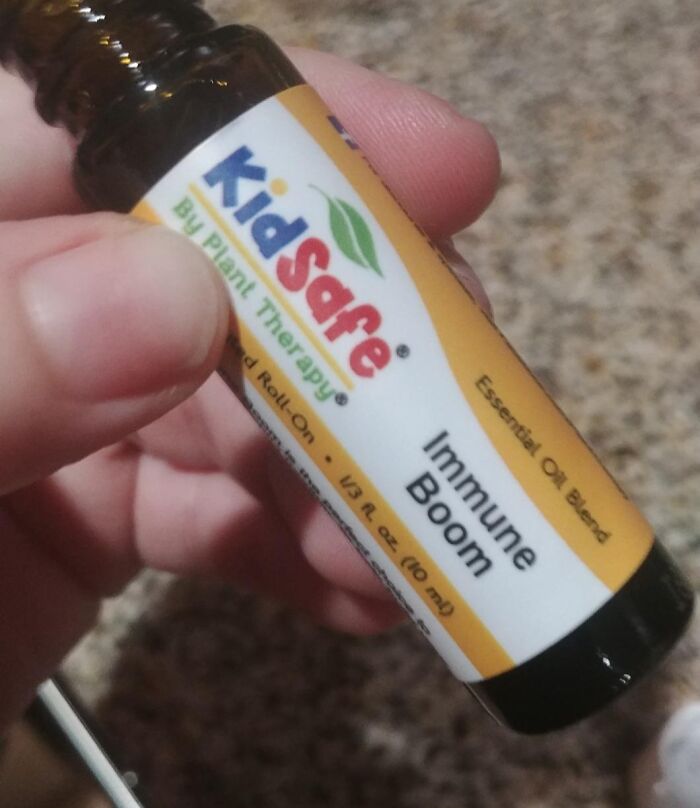 Spray A Little Immune Boost With This Kid-Safe Essential Oil Roll-On