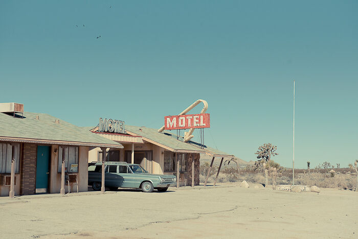 Ghost Town Vibes: 13 Pics That Make You Feel Like Time Stood Still