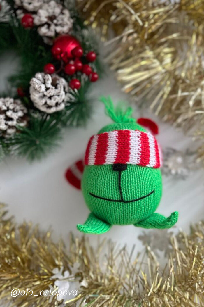 30 Grinch Knitting Projects That Are So Cute You’ll Want to Knit All Day