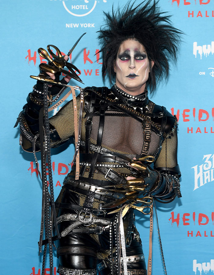 Tristan Schukraft as Edward Scissorhands