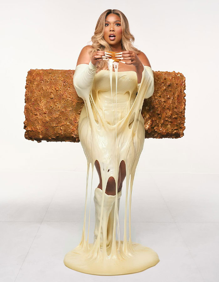 Lizzo Went Full Cheese (Mozzarella Stick Style)