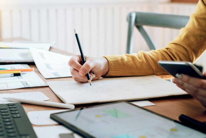 19 Wild Stories From People Who Grew Up With Narcissistic Moms (Yep, It’s As Nuts As It Sounds)