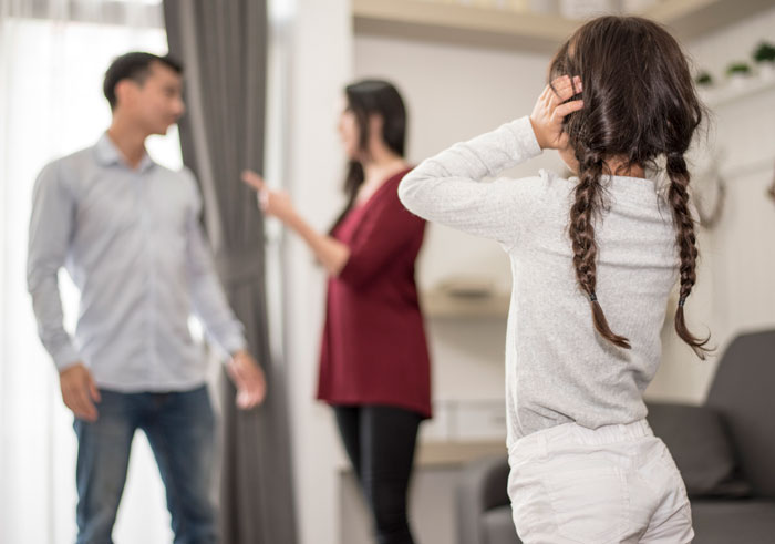 19 Wild Stories From People Who Grew Up With Narcissistic Moms (Yep, It’s As Nuts As It Sounds)