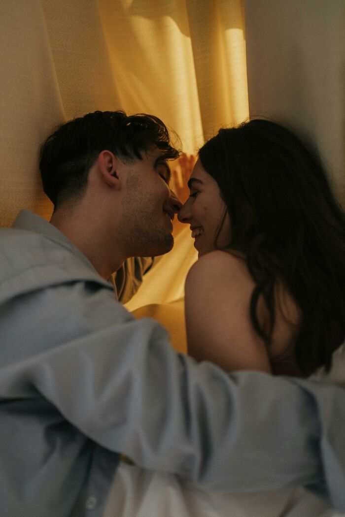 People Got Real About Online Dating — Here’s the Wildest Advice