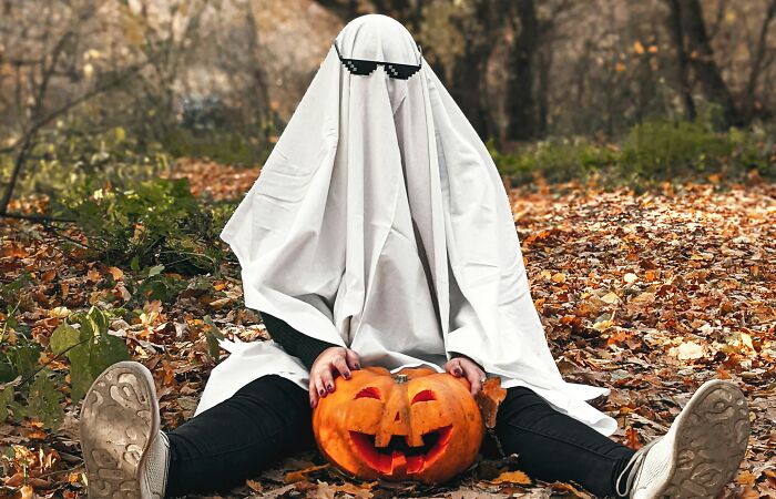 Show Off Your Halloween Costume—Let’s See Who’s Got the Best Look!