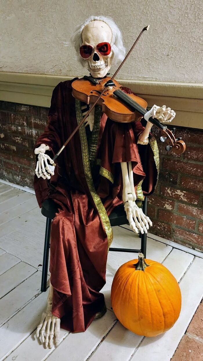 Blues For Days (But Make It Spooky)