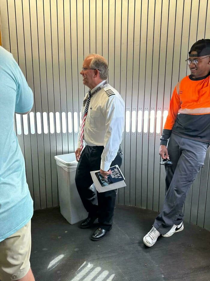 Pilot On Today’s Flight? Hold Up!