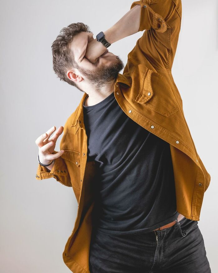 Wait, These Photos Just Got Weirder! Dive Into Ben Robins’ Mind-Bending Mashups