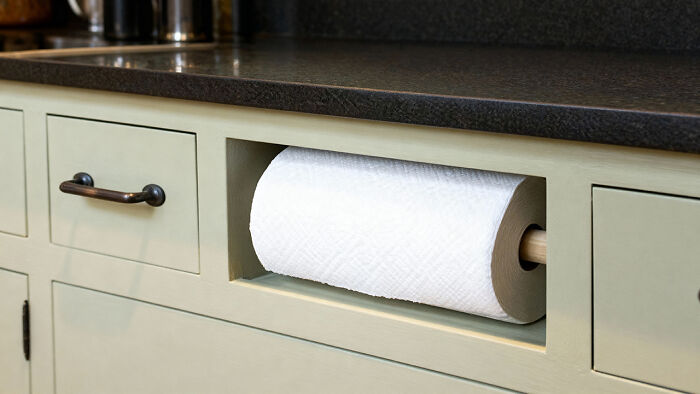 Paper Towel Secret—Hang ‘Em Up!