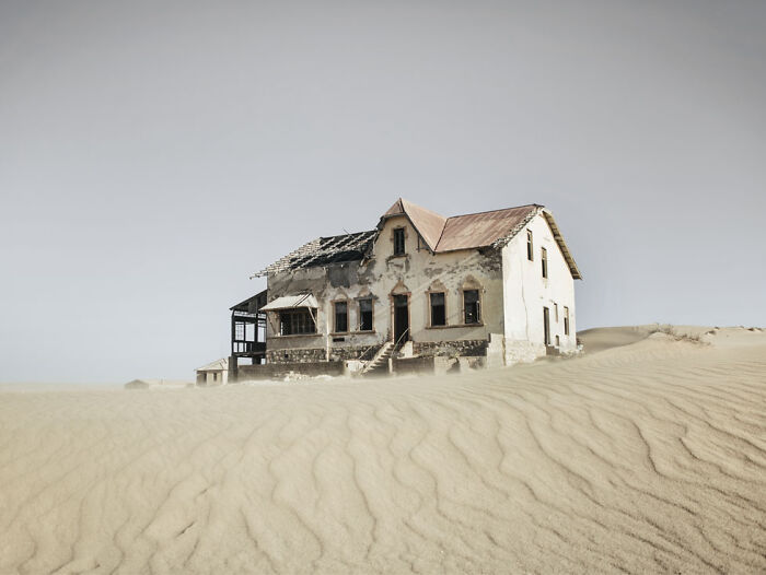 Crazy Sand Swallowed This Ghost Town and It Looks Mind-Blowingly Cool
