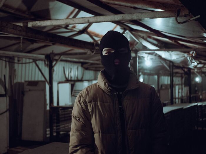 Wait, They Actually Ranked That?! 47 Hilarious & Crazy Ways to Outsmart Burglars