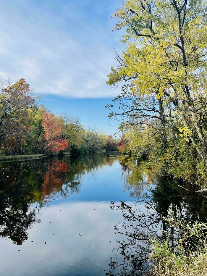 Delaware Raritan Canal Showing Off Fall Swag