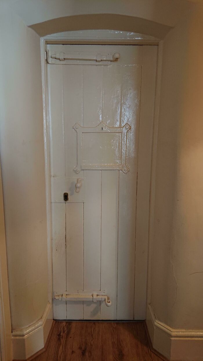 Living In An Old Police Station With Original (Painted) Cell Doors