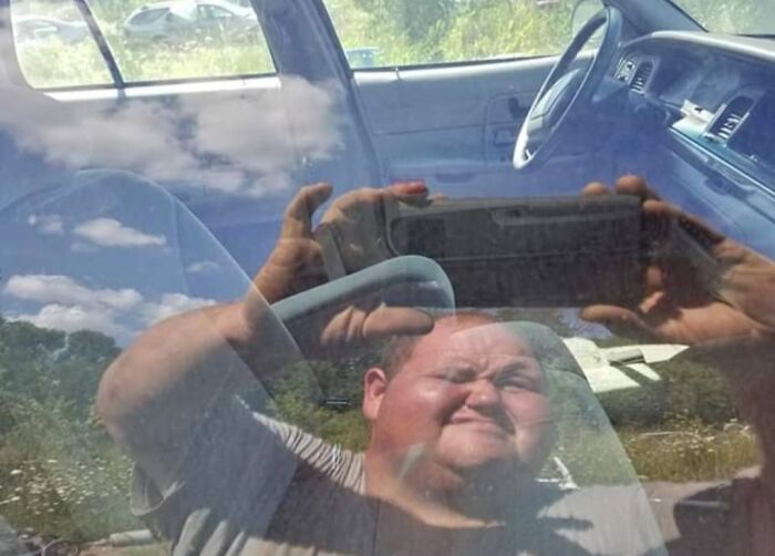 Spotted: The Facebook Marketplace Mirror Fail