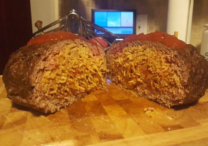 When Spaghetti Went Inside a Meatball... Giant Style