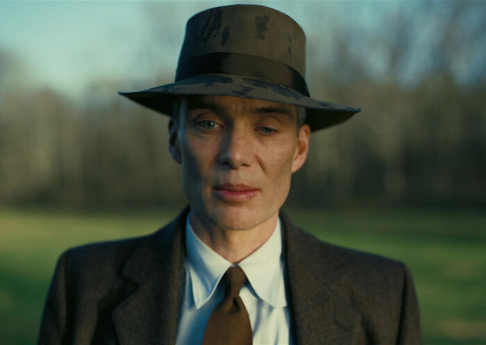 Nolan Finally Bags His Oscar