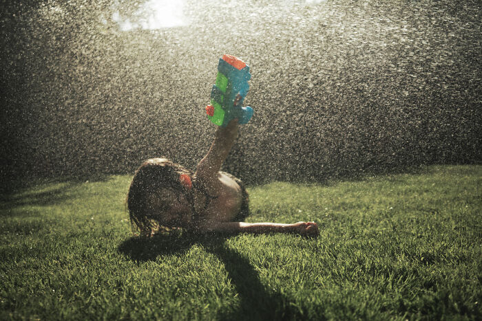 Kid Star Si Cox from the UK