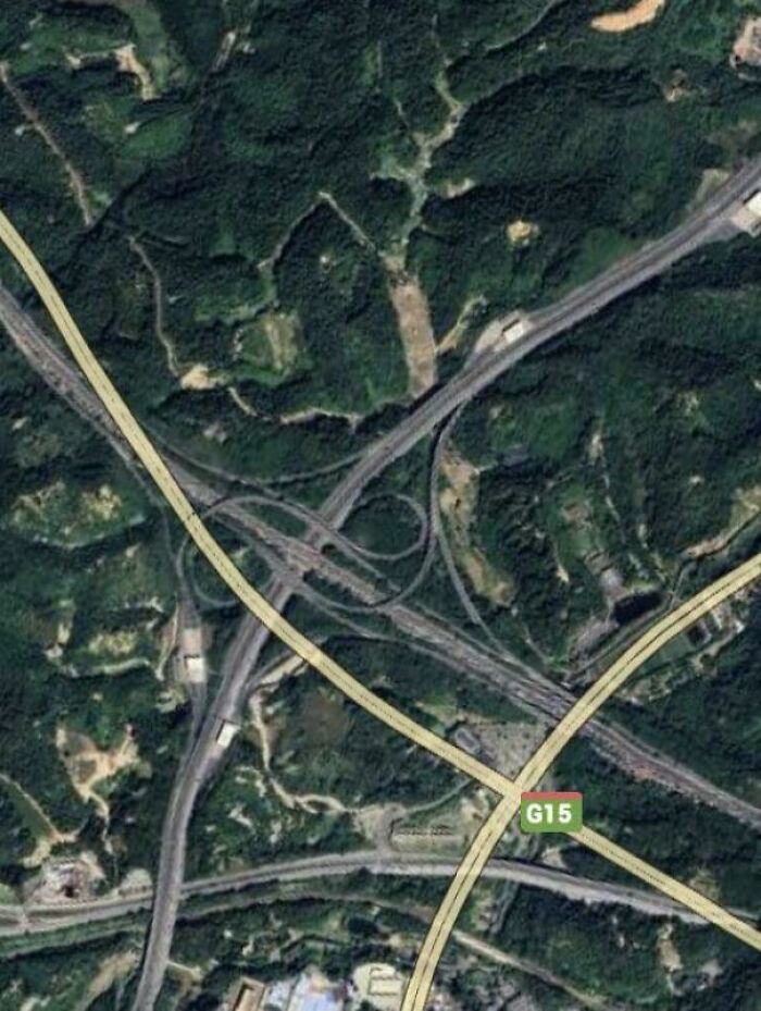 Why Do China’s Highways Look Totally Off On Google Earth?