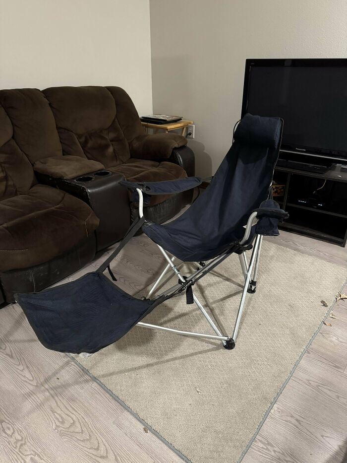 Turns Out Lawn Chair Frames and ½ Inch Conduit Are Besties