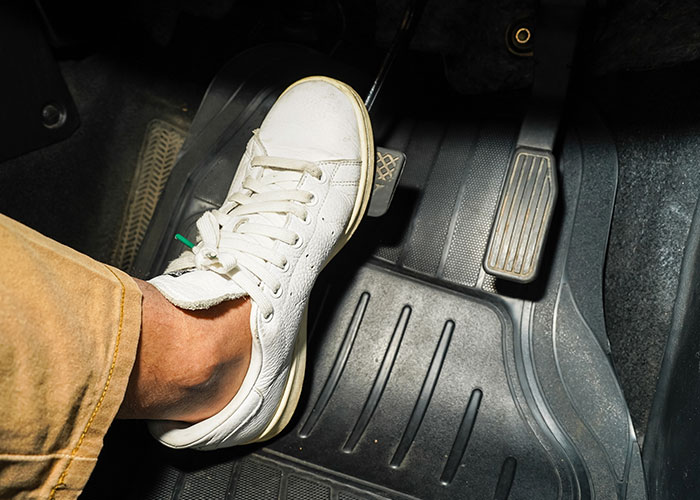 Wait, They Actually Had To Say "I Can Explain"? 49 Wild Stories That'll Crack You Up