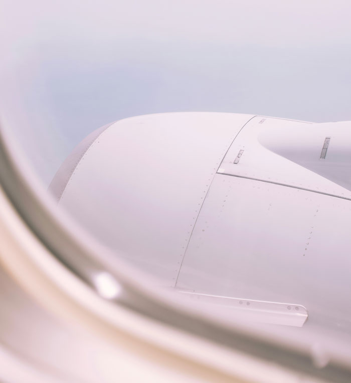 Pilots Spill Their Wildest 'OMG We Survived This' Flight Stories (Passengers Had No Clue)