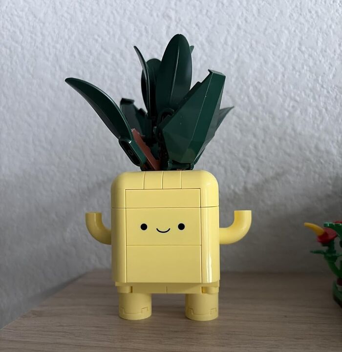 Forget Watering Worries — LEGO Botanicals Just Keep Looking Fantastic!