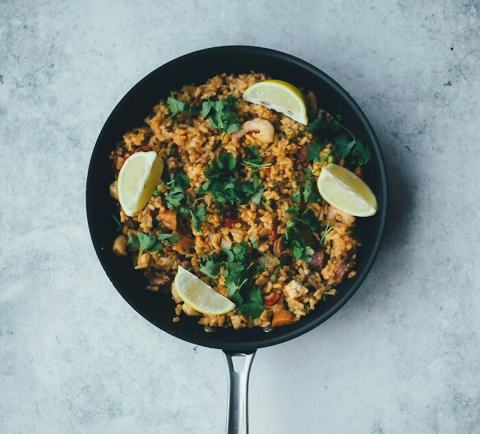 Oops! The 46 Cooking Blunders That Drive Chefs Nuts (And How To Fix ’Em)